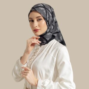 Square Flower Black Grey