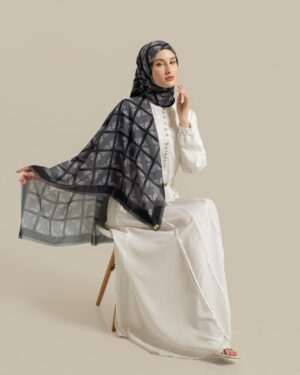 Square Flower Black Grey - Image 7