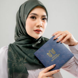 Larasmaya Hijau Army